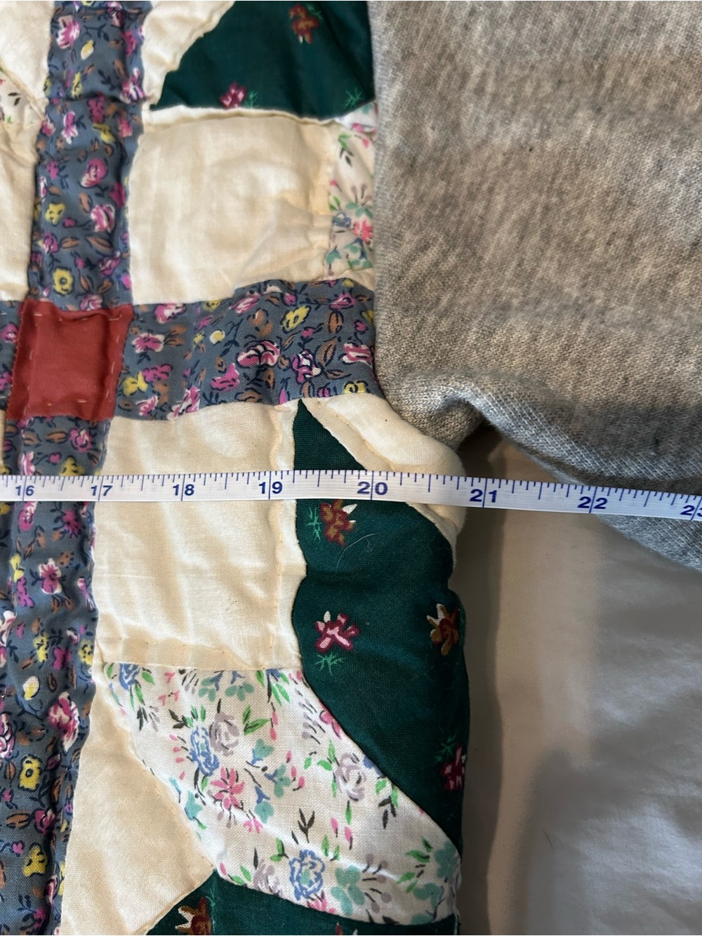 Quilted Patchwork Green and Cream Women's Jacket - Picture 4 of 4